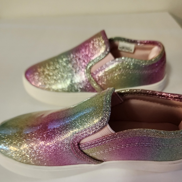 Carters Multicolor shoes - Picture 3 of 5